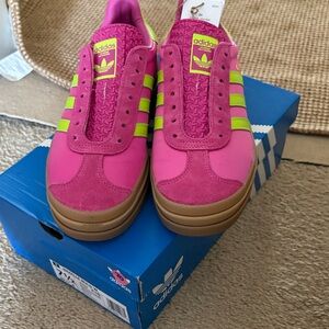 Adidas Gazelle Bold women’s 7.5